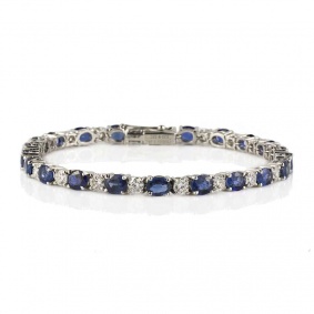 18k White Gold Diamond and Sapphire Line Bracelet